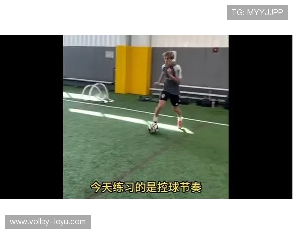 如何模仿足球明星踢球技巧提升个人球技 如何模仿足球明星踢球技巧提升个人球技
