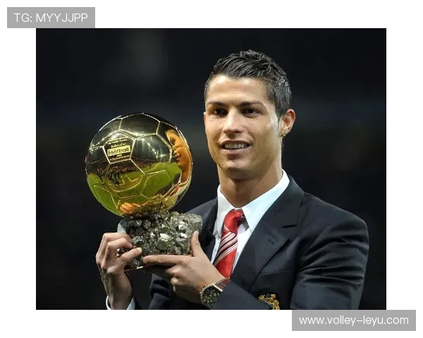 足球四大球星实力排名全面解析谁才是真正的绿茵场巅峰王者