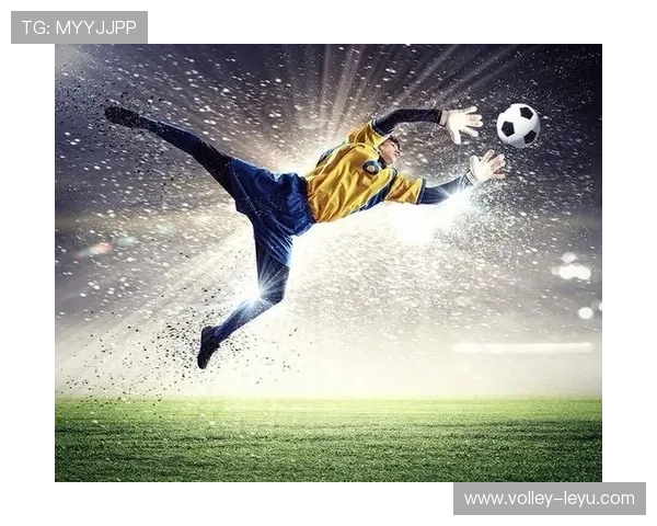 足球巨星荣耀回归再掀热潮引爆球迷激情点燃赛场梦想